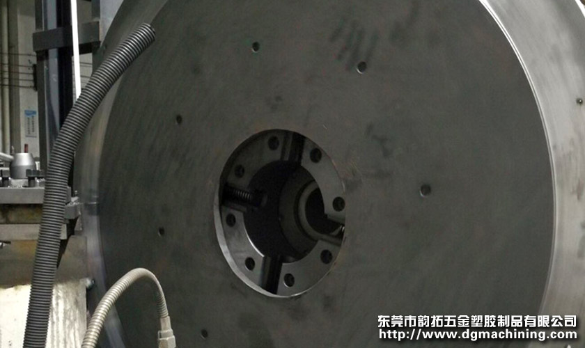 影響大型數(shù)控車床加工表面粗糙度的因素有哪些？